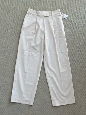 H&M Tailored High-Waist Belted Trousers - Off-White